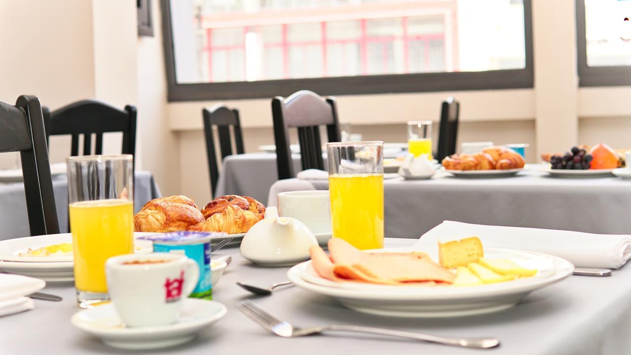 Lova Hotel Antananarivo Bagian luar foto